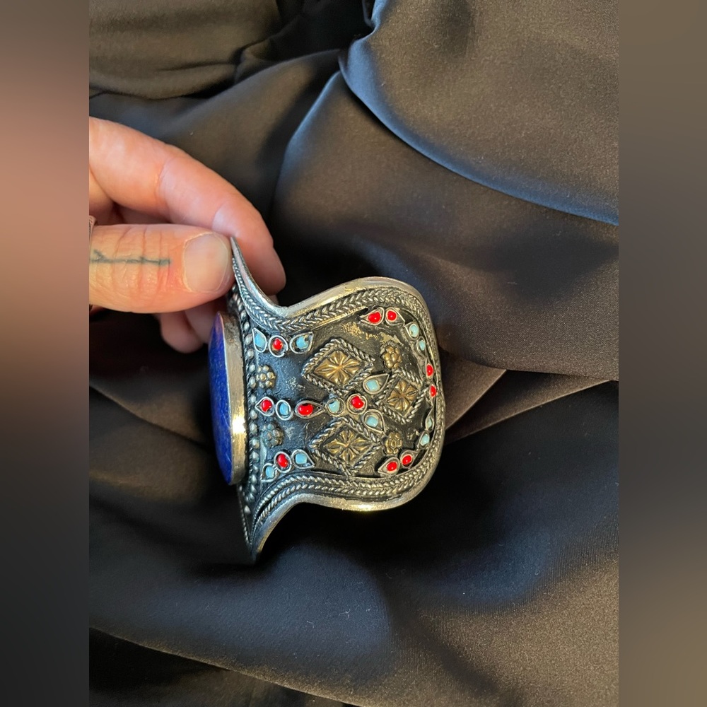 Vintage Cuff - Picture 2 of 4